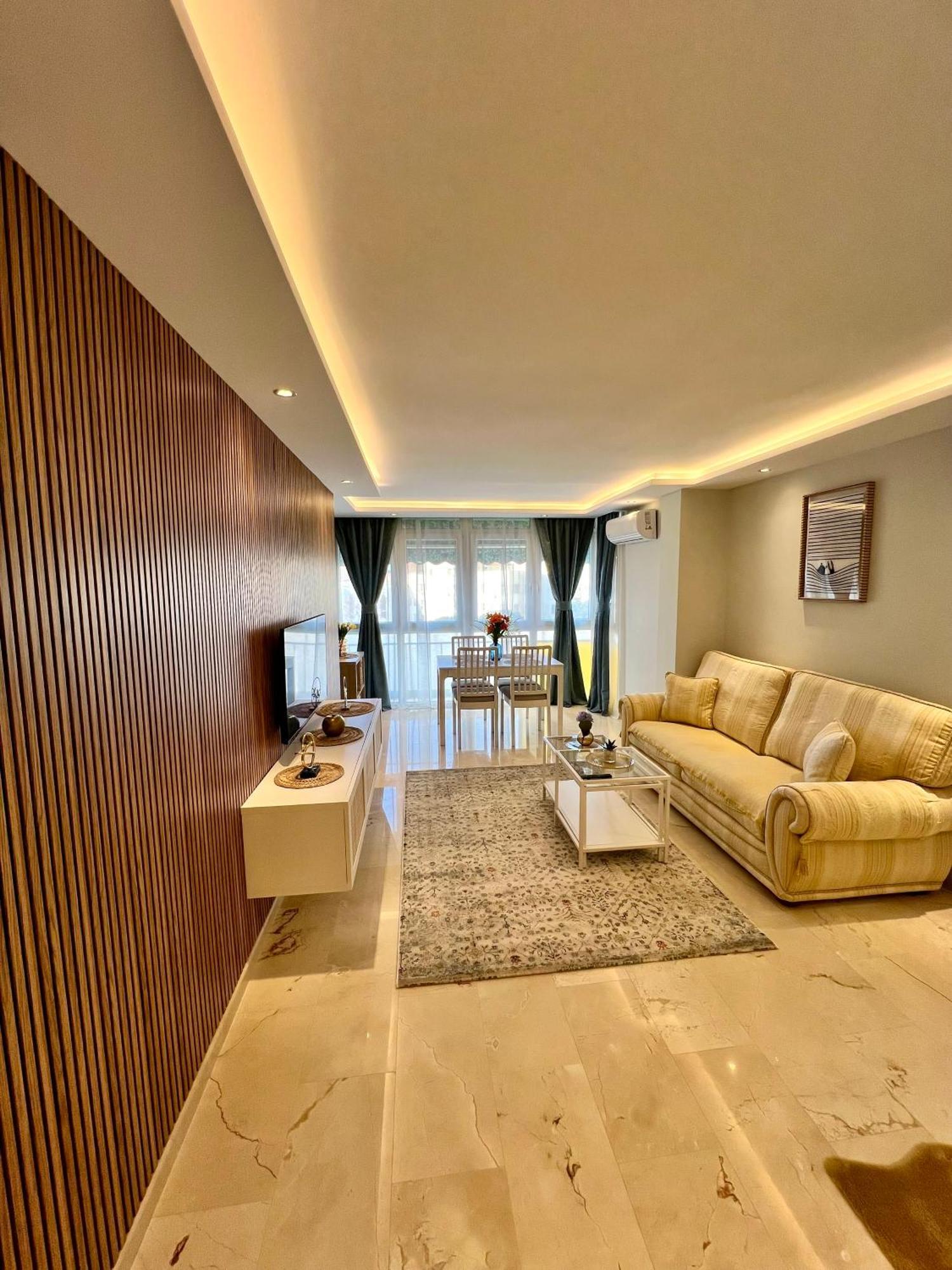 Apartamentos Prestige Suites Malaga IV Málaga Exterior foto
