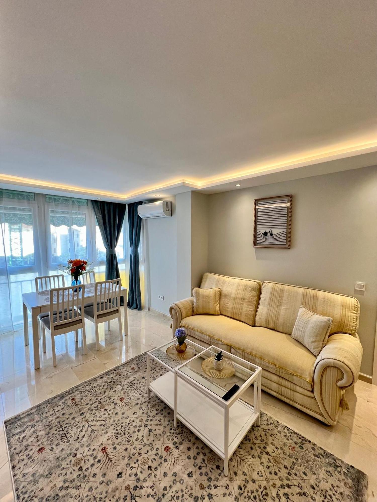 Apartamentos Prestige Suites Malaga IV Málaga Exterior foto
